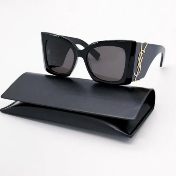 Yves Saint Laurent | Accessories | Yves Saint Laurent Ysl Black